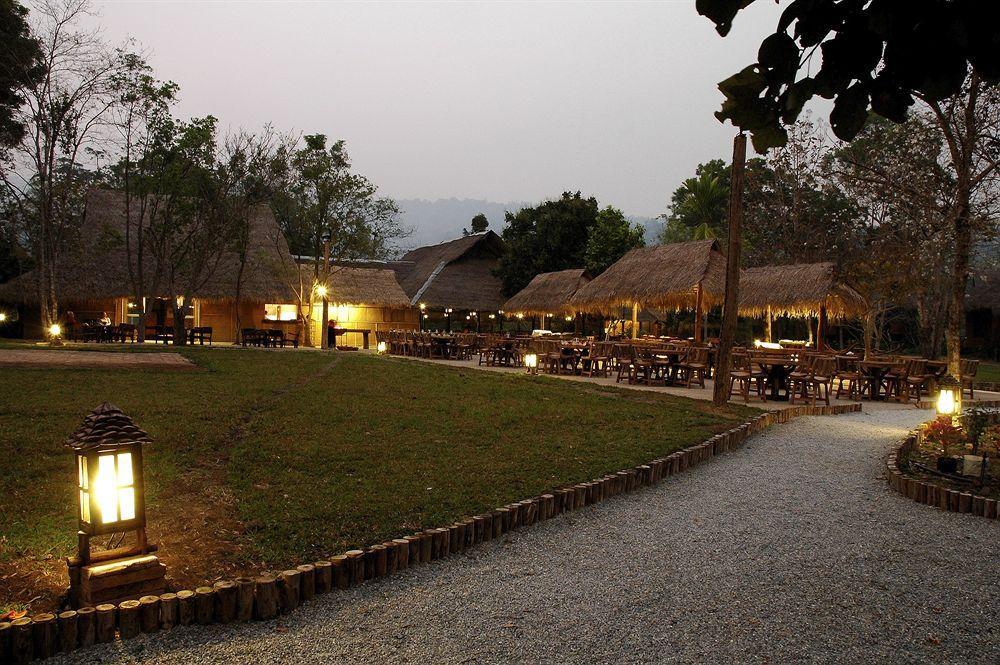 Hmong Hilltribe Lodge Mae Rim Exterior photo