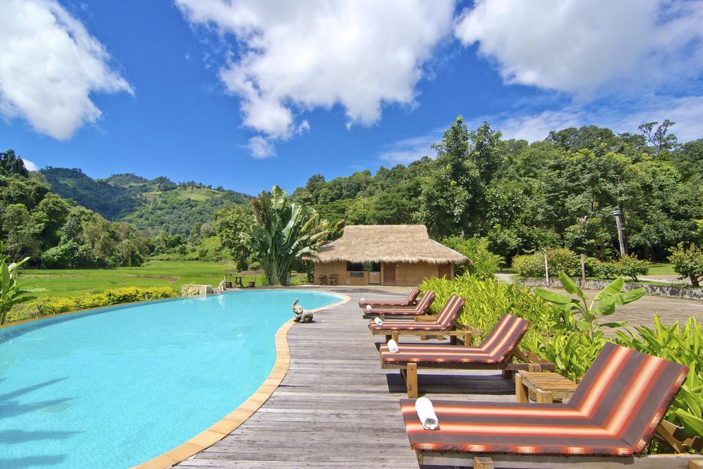 Hmong Hilltribe Lodge Mae Rim Exterior photo