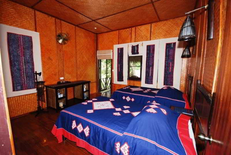 Hmong Hilltribe Lodge Mae Rim Exterior photo