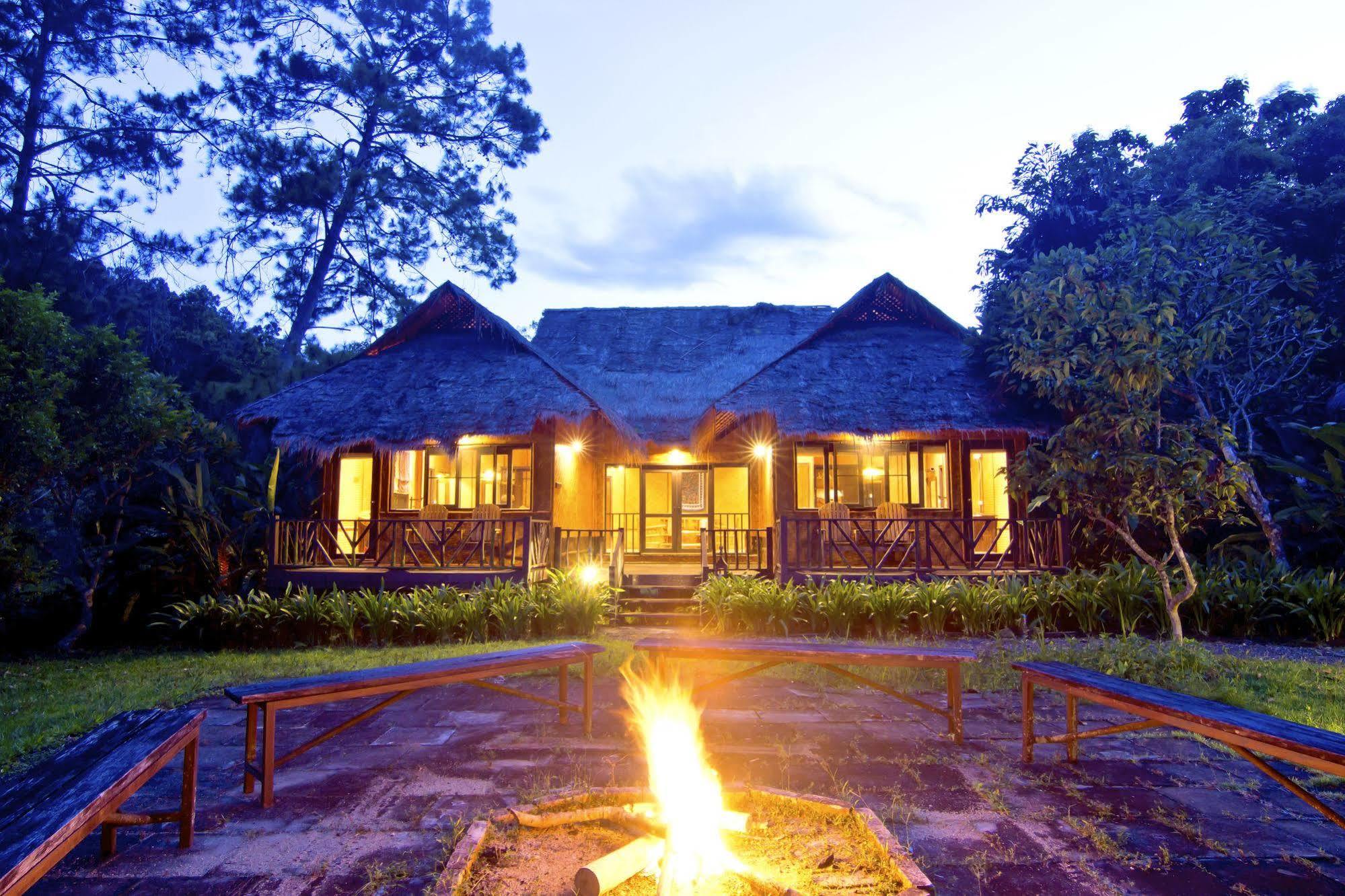 Hmong Hilltribe Lodge Mae Rim Exterior photo